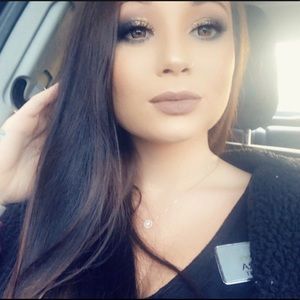 Meet your Posher, Kendra